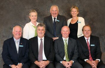 back, Cr Merrilee Reid, Mayor Cr Kevin Erwin, Cr Karen Hyslop, front Cr Wayne Rice, Cr Murray Emerson, Cr Jason Hosemans, Cr Tony Driscoll